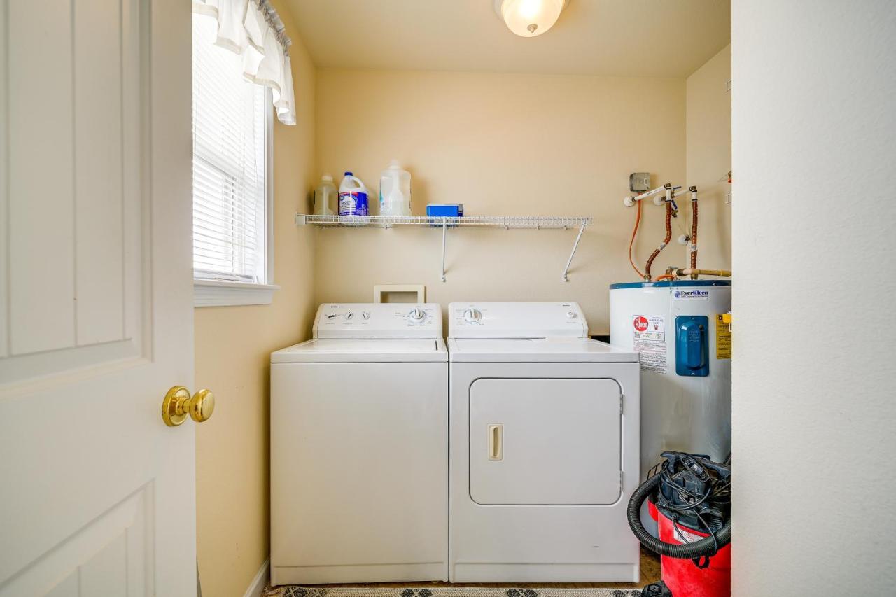 Nags Head Vacation Rental With Hot Tub Near Beach! ภายนอก รูปภาพ